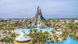 como-e-orlando-em-junho-clima-lotacao-eventos-parque-aquatico-volcano-bay-dicas-uteis-disney