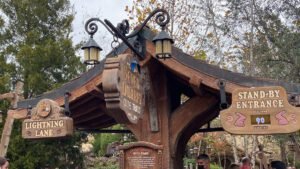 filas-expressas-disney-genieplus-lightning-lane-destaque-dicas-uteis-disney